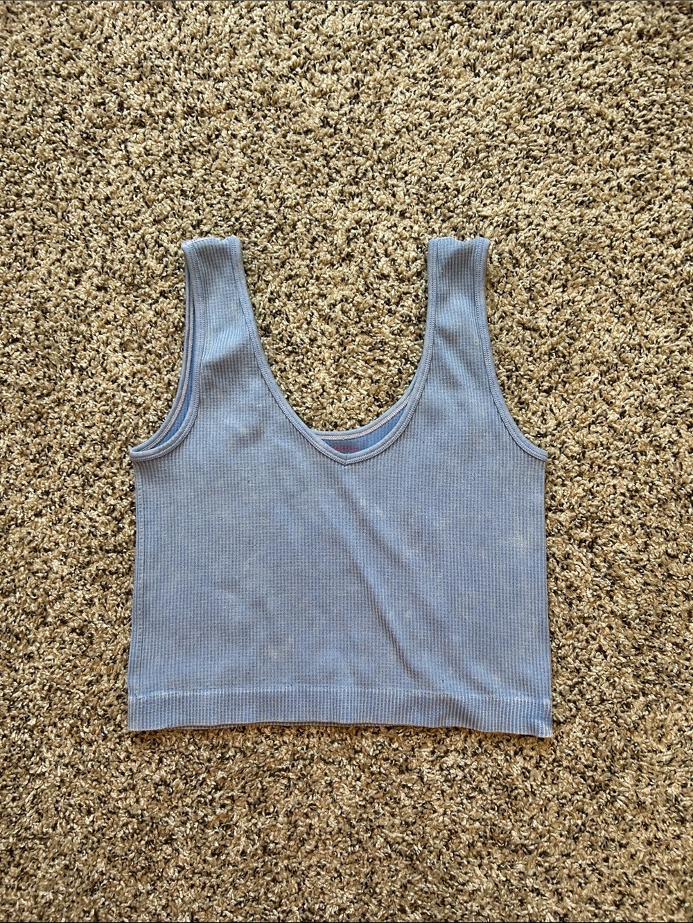Scoop Neck Ribbed Cropped Tank - Light Blue